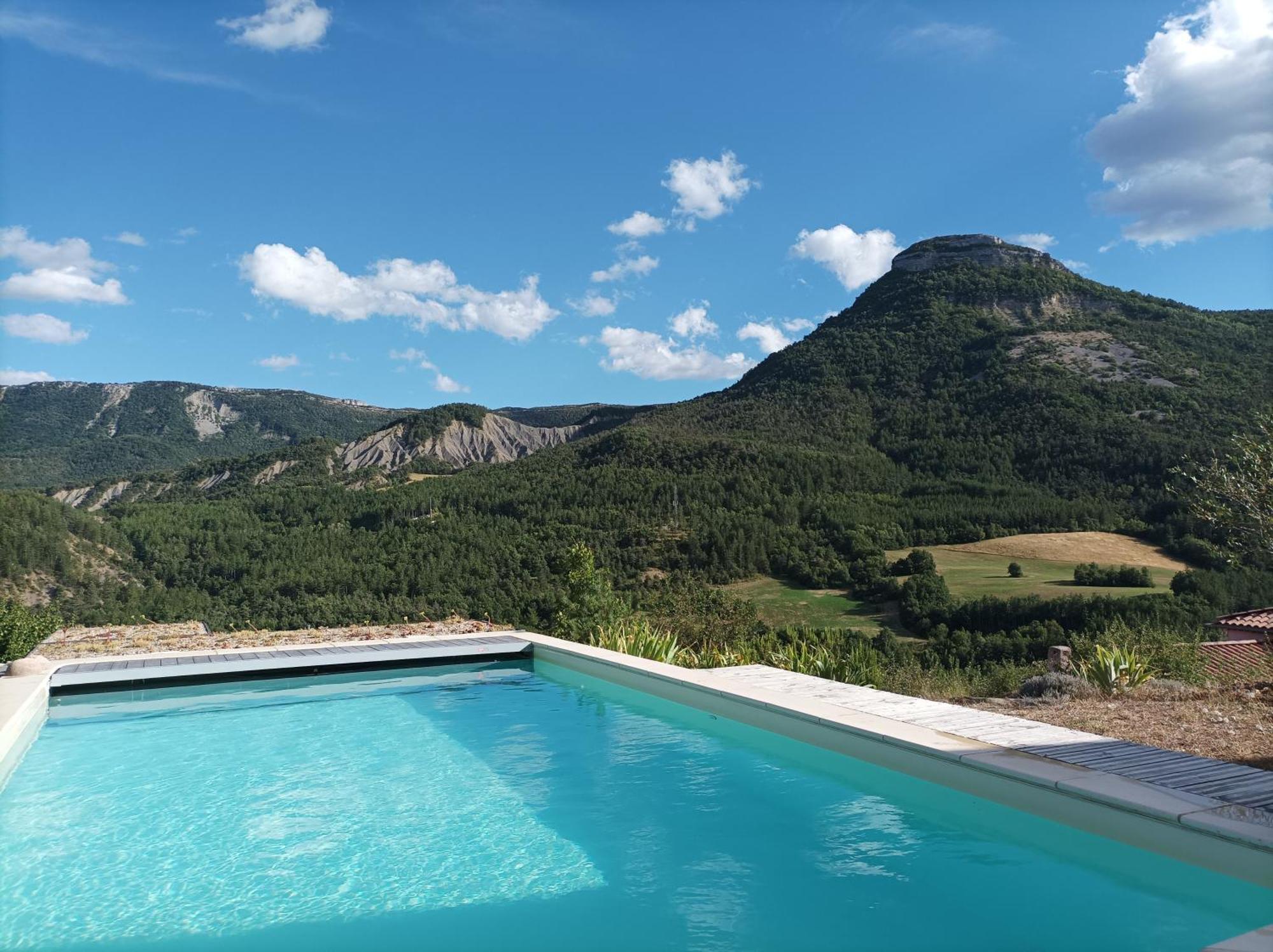Un Petit Coin De Paradis Orpierre Kültér fotó
